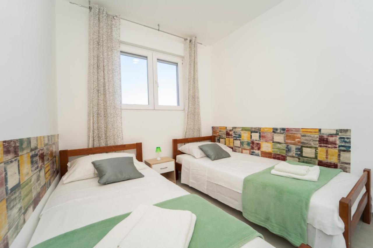 Svema Apartman Вела-Лука Экстерьер фото